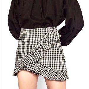 Zara Trafaluc collection blk/white gingham skirts